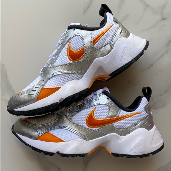 NWT Nike Air Heights - Picture 3 of 8